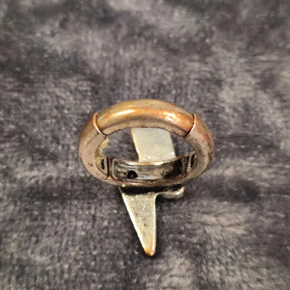 Red Faux Turquoise Lightning Bolt Stretch Ring Silver Tone Western Boho Edgy